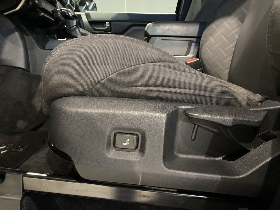 2025 Toyota Tacoma 4X4 Tacoma Double Cab AT-12