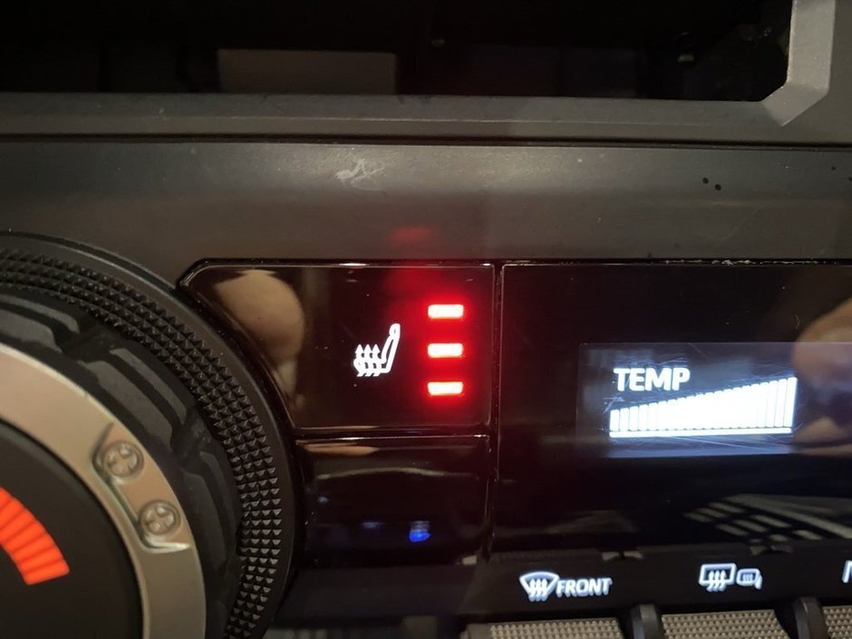 2025 Toyota Tacoma 4X4 Tacoma Double Cab AT-14