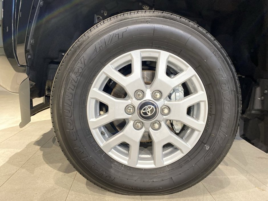 2025 Toyota Tacoma 4X4 Tacoma Double Cab AT-8