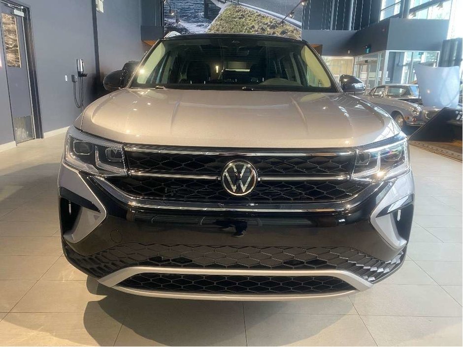 2024 Volkswagen Taos Highline 1.5T 7sp at DSG w/ Tip 4M-7