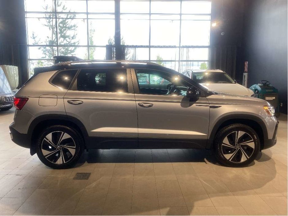 2024 Volkswagen Taos Highline 1.5T 7sp at DSG w/ Tip 4M-5