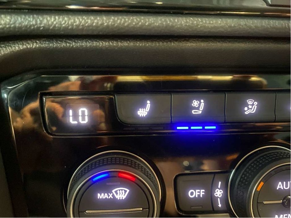 2024 Volkswagen Taos Highline 1.5T 7sp at DSG w/ Tip 4M-14