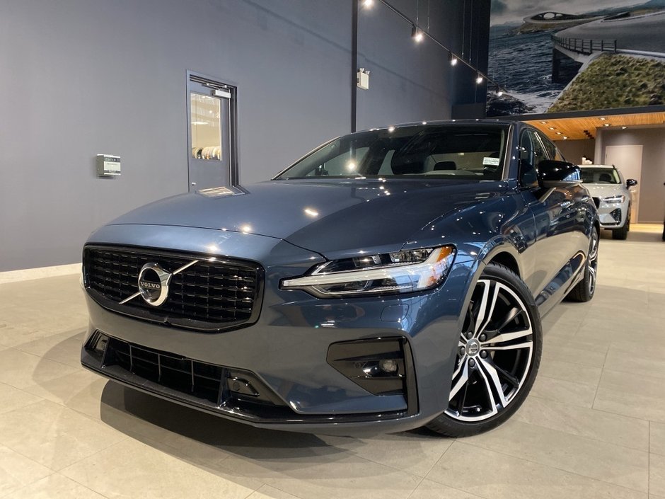 2022 Volvo S60 B5 AWD R-Design-0
