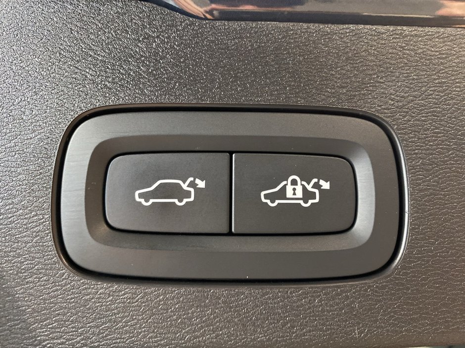 2025 Volvo V60 Cross Country B5 AWD Core-20