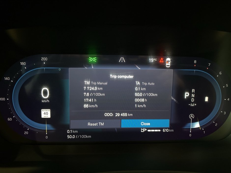 2025 Volvo V60 Cross Country B5 AWD Core-15