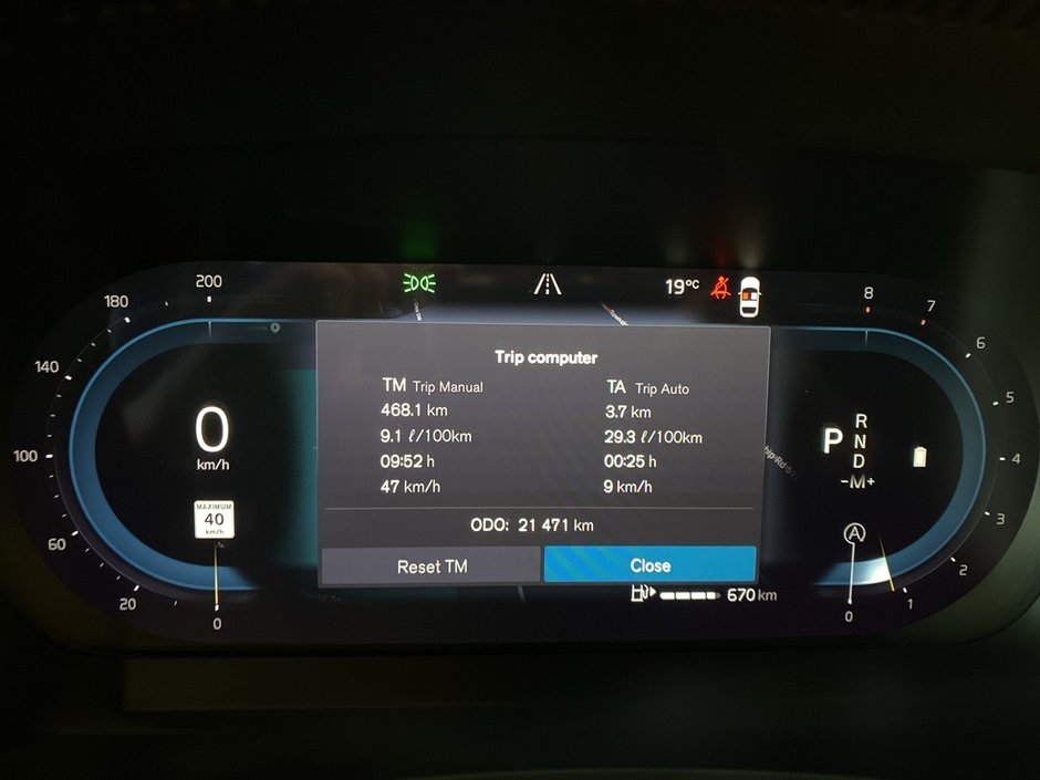 2025 Volvo V60 Cross Country B5 AWD Core-15