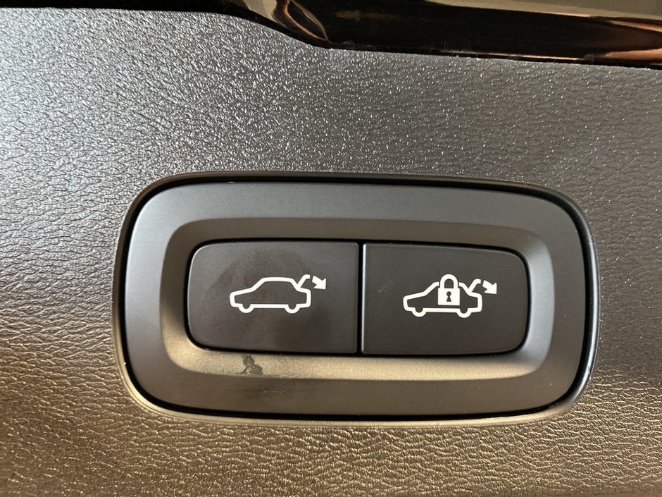 2025 Volvo V60 Cross Country B5 AWD Core-20