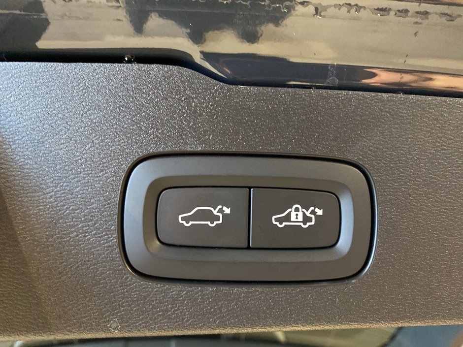 2025 Volvo V60 Cross Country B5 AWD Ultra-20