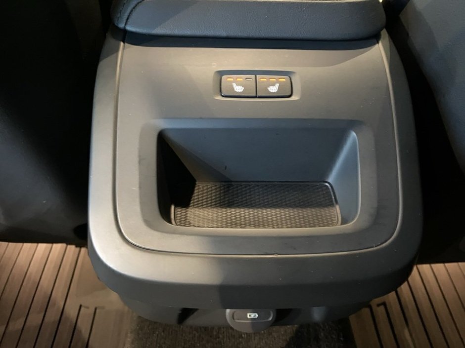 2025 Volvo V60 Cross Country B5 AWD Plus-18