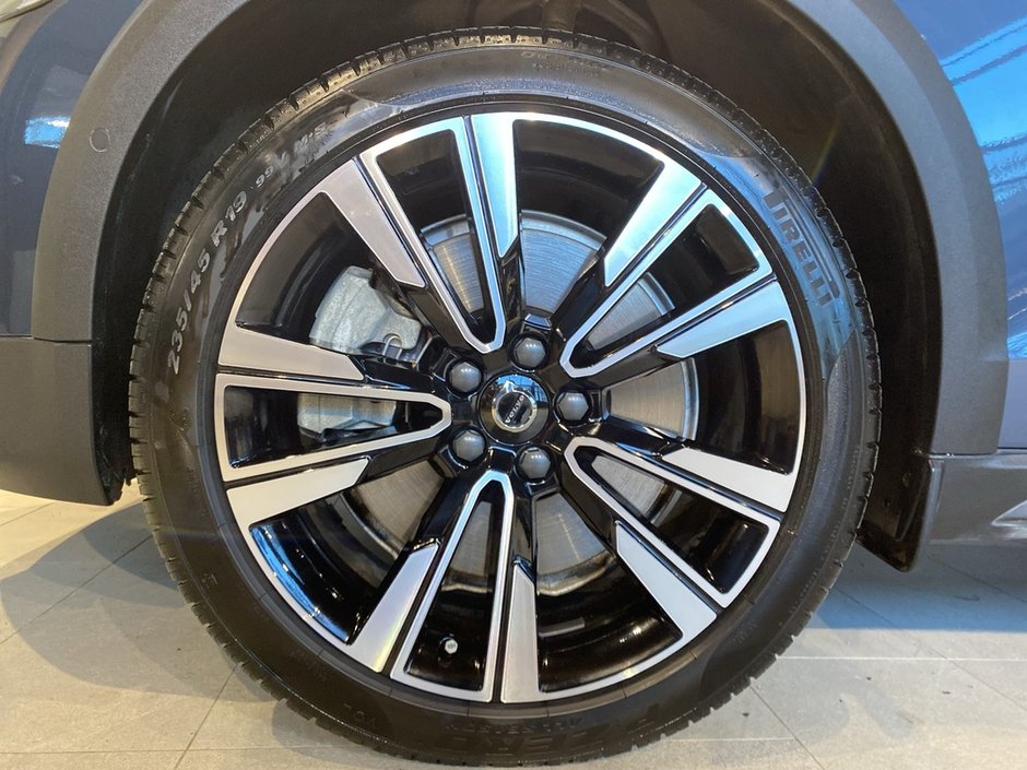 2025 Volvo V60 Cross Country B5 AWD Plus-8