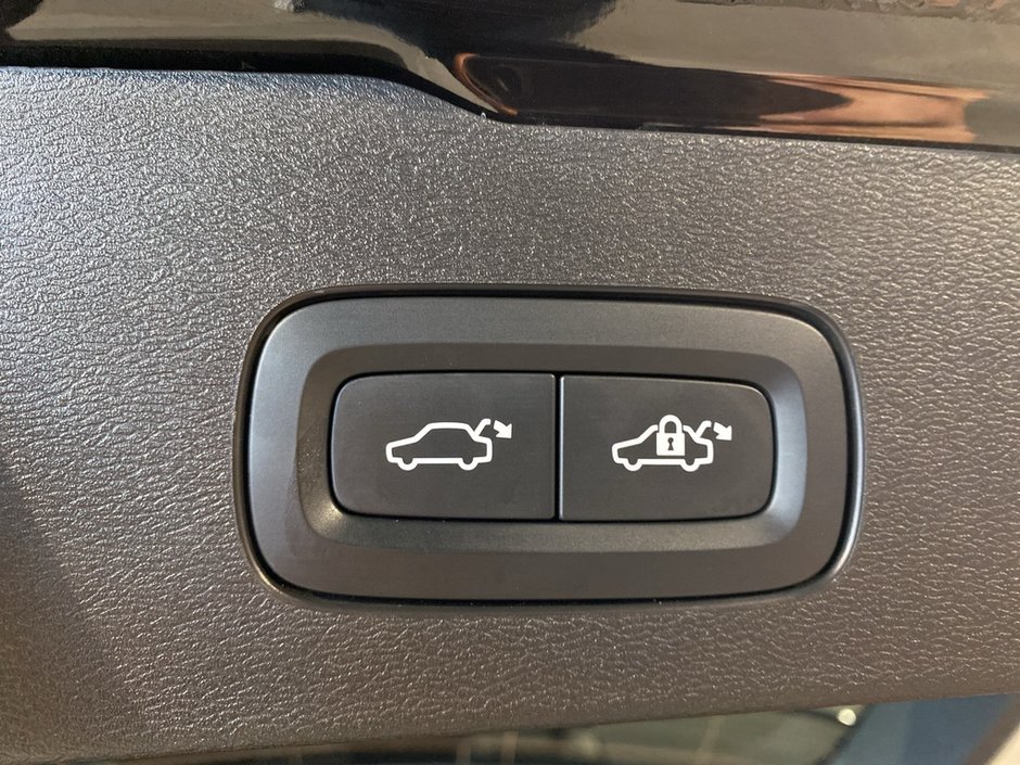 2025 Volvo V60 Cross Country B5 AWD Core-20