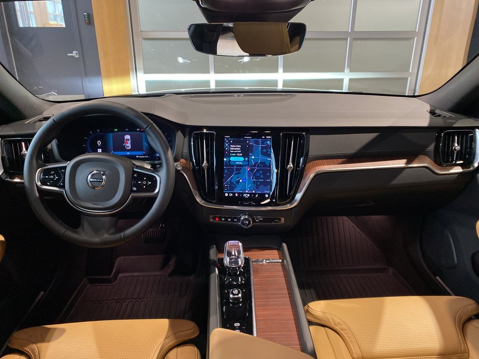 2025 Volvo V60 Cross Country Ultra-10