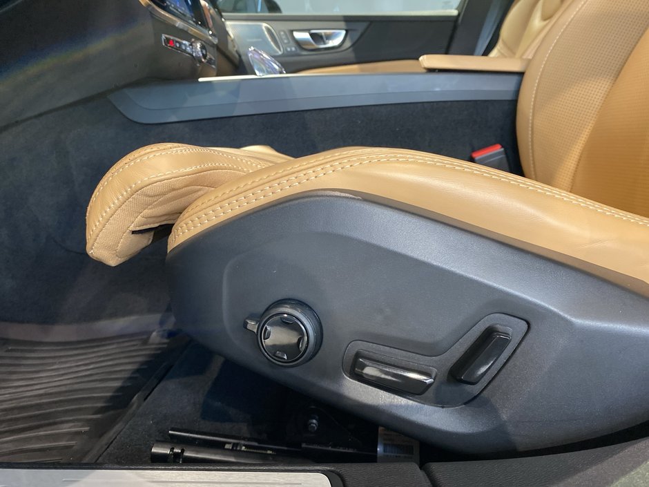 2025 Volvo V60 Cross Country Ultra-12