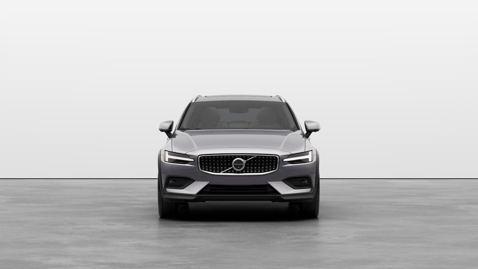 2026 Volvo V60 Cross Country Ultra-2
