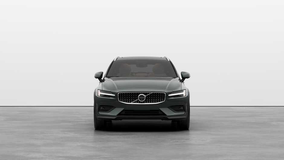 2026 Volvo V60 Cross Country Ultra-2