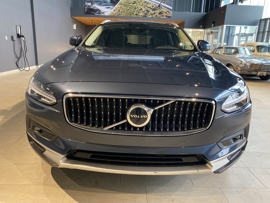 2022 Volvo V90 Cross Country B6 AWD-7