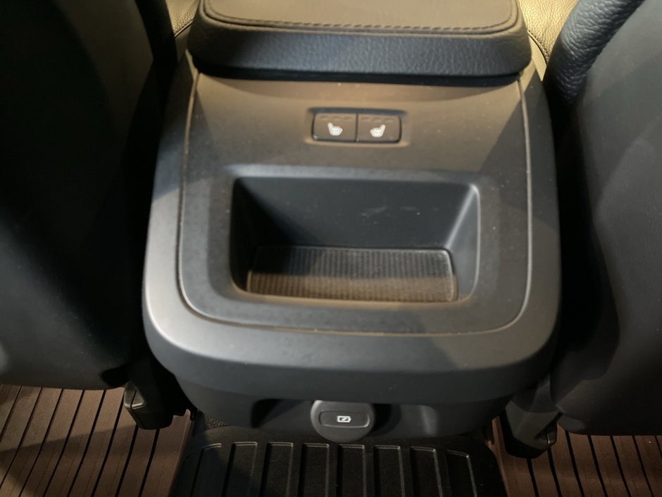 2022 Volvo V90 Cross Country B6 AWD-18