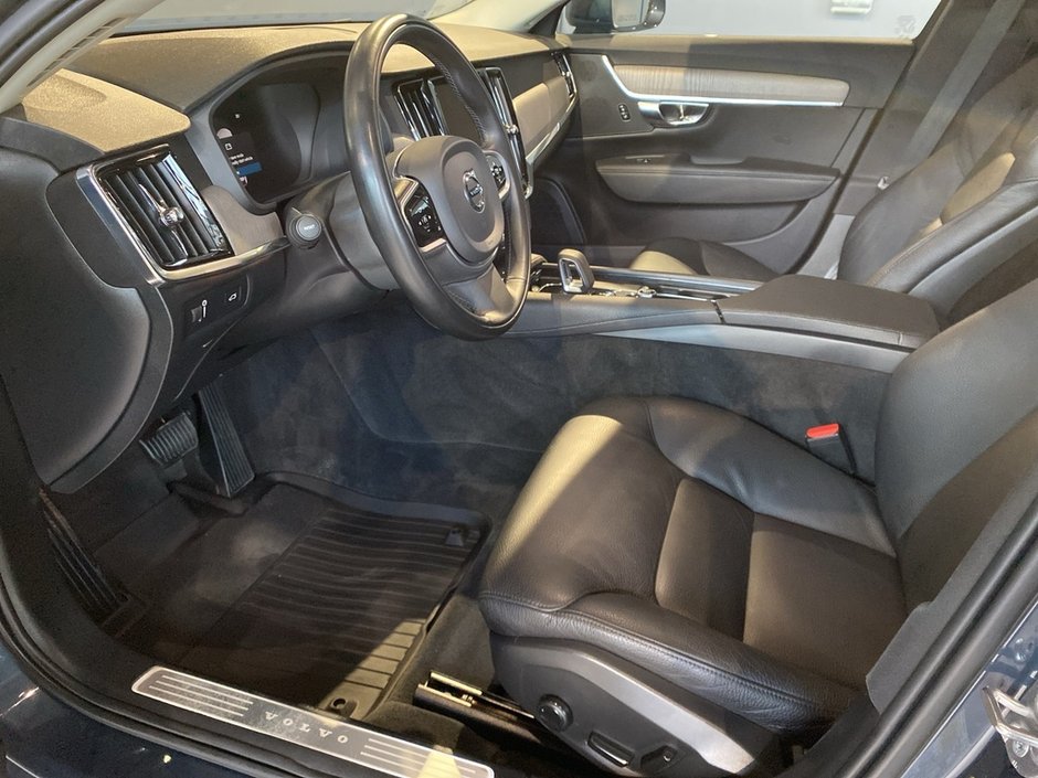 2022 Volvo V90 Cross Country B6 AWD-9