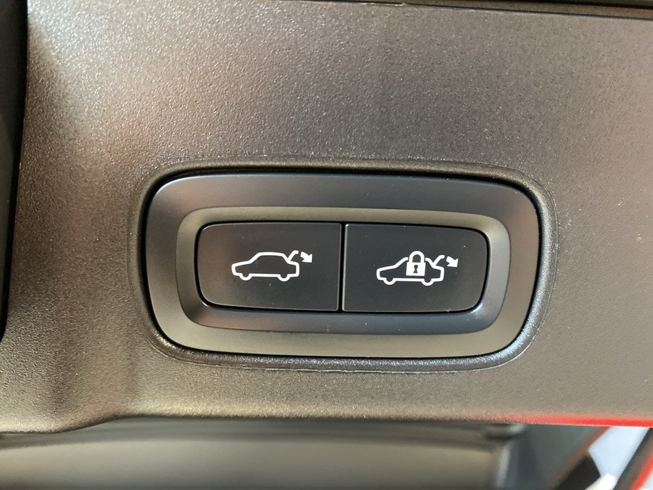 2022 Volvo V90 Cross Country B6 AWD-20