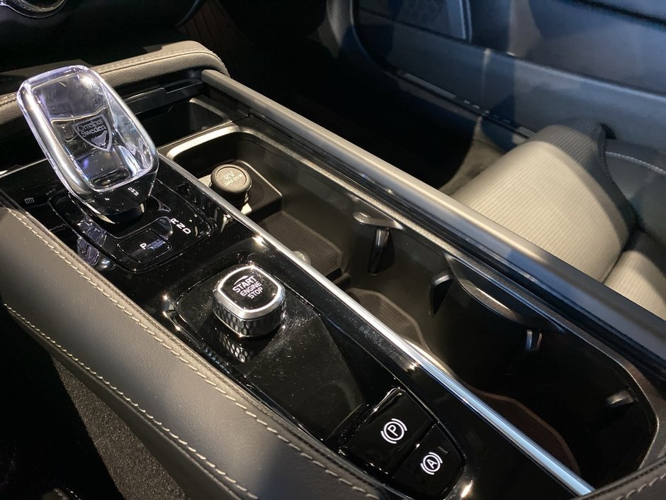 2023 Volvo V90 Cross Country B6 AWD Ultimate-12