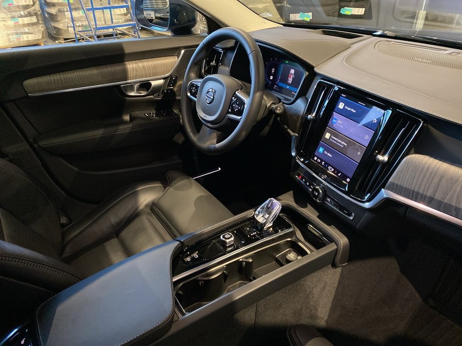 2023 Volvo V90 Cross Country B6 AWD Ultimate-22