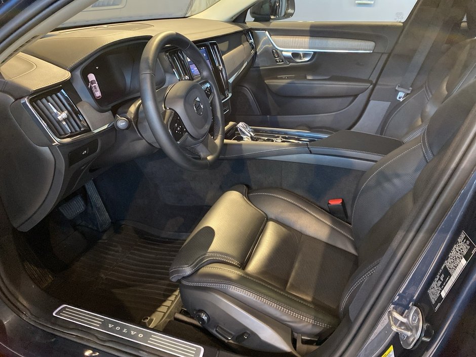 2023 Volvo V90 Cross Country B6 AWD Ultimate-9