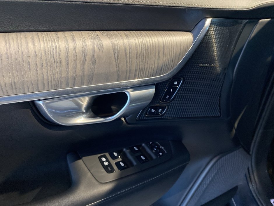 2023 Volvo V90 Cross Country B6 AWD Ultimate-11