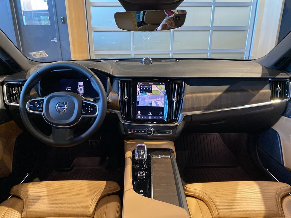 2023 Volvo V90 Cross Country B6 AWD Ultimate-10