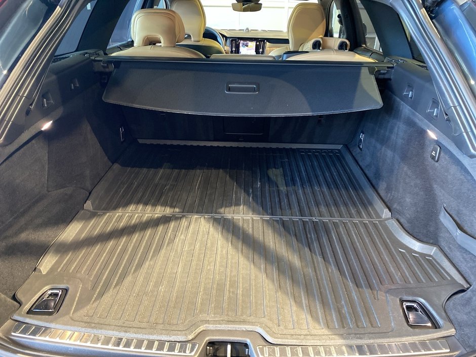 2023 Volvo V90 Cross Country B6 AWD Ultimate-20
