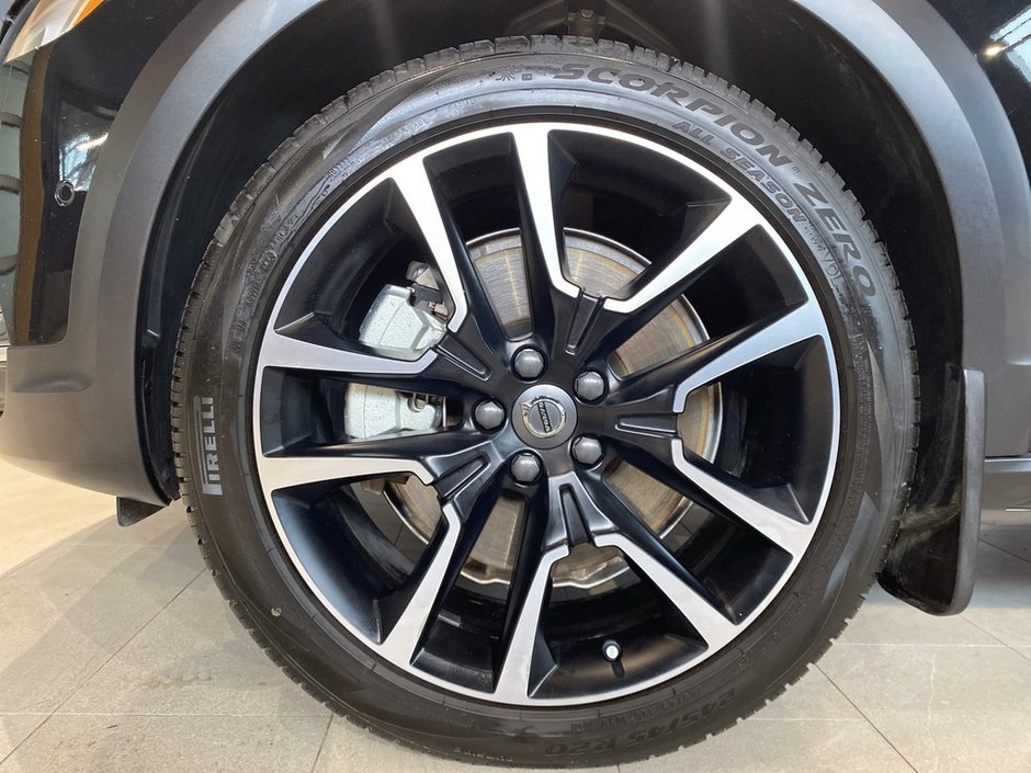 2025 Volvo V90 Cross Country B6 AWD Plus-8