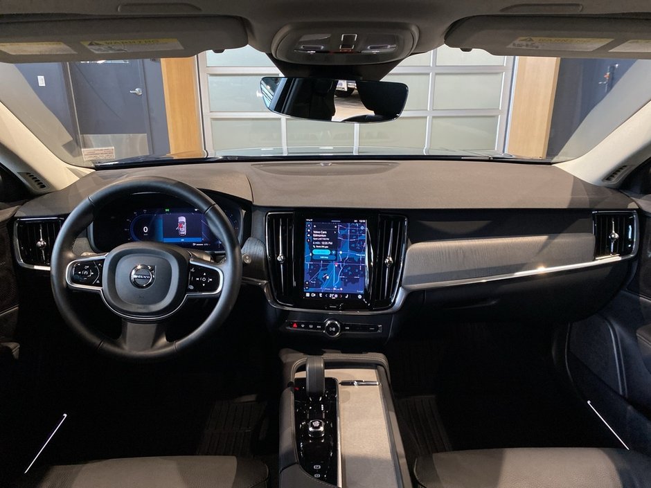 2025 Volvo V90 Cross Country B6 AWD Plus-10