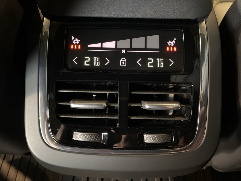 2025 Volvo V90 Cross Country B6 AWD Plus-18