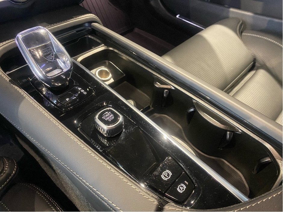 2025 Volvo V90 Cross Country B6 AWD Ultra-10