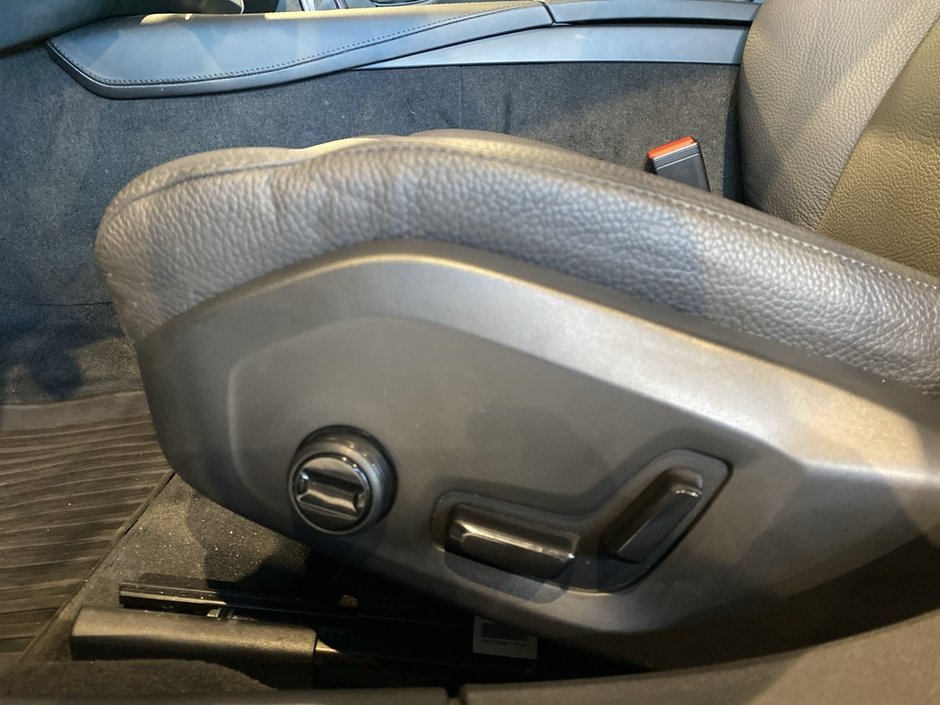 2025 Volvo V90 Cross Country B6 AWD Plus-13