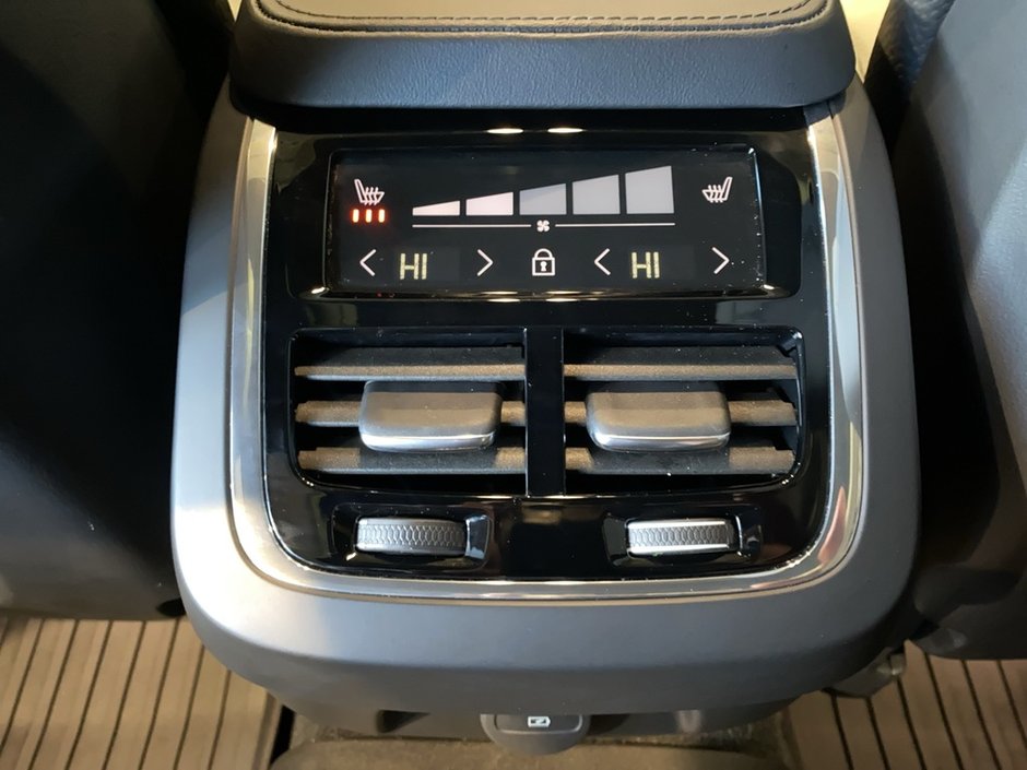 2025 Volvo V90 Cross Country B6 AWD Plus-18