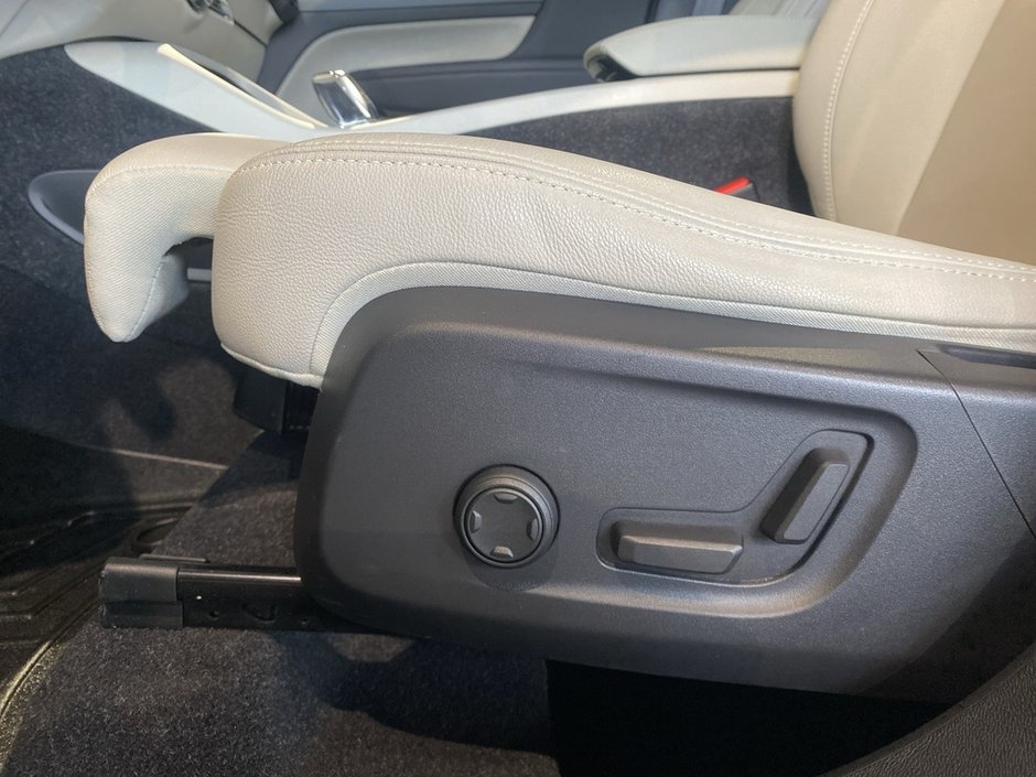 2020 Volvo XC40 T5 AWD Inscription-13