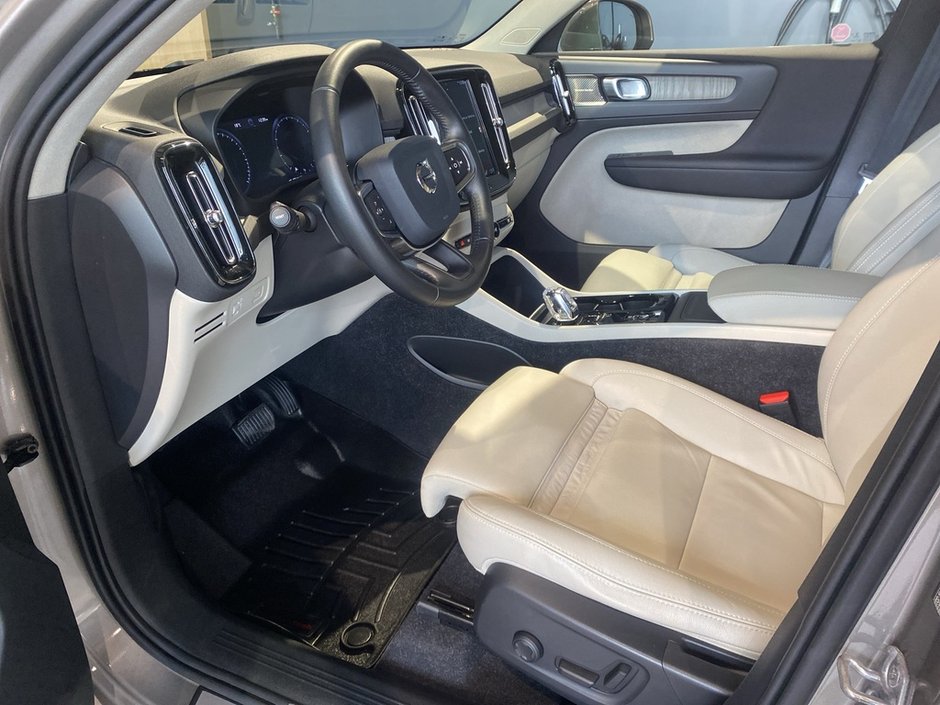 2020 Volvo XC40 T5 AWD Inscription-9