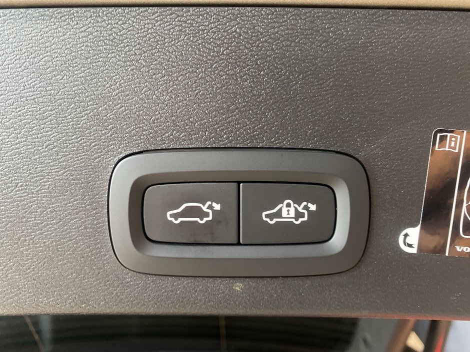 2020 Volvo XC40 T5 AWD Inscription-20