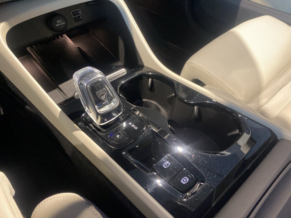 2020 Volvo XC40 T5 AWD Inscription-12