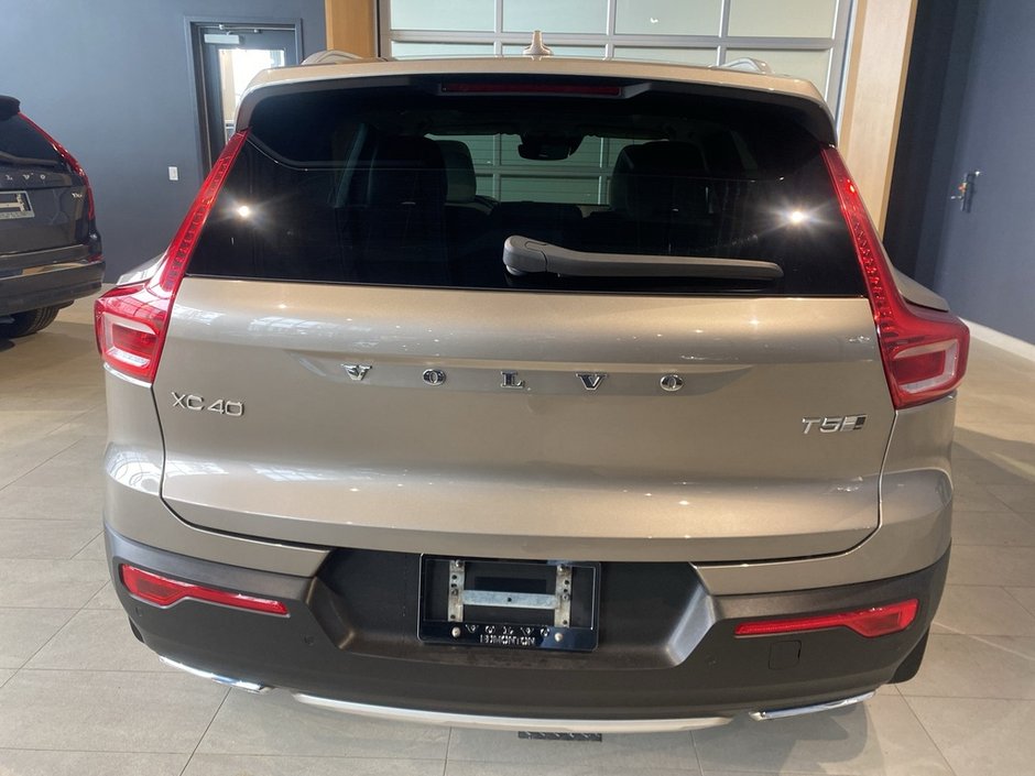 2020 Volvo XC40 T5 AWD Inscription-3
