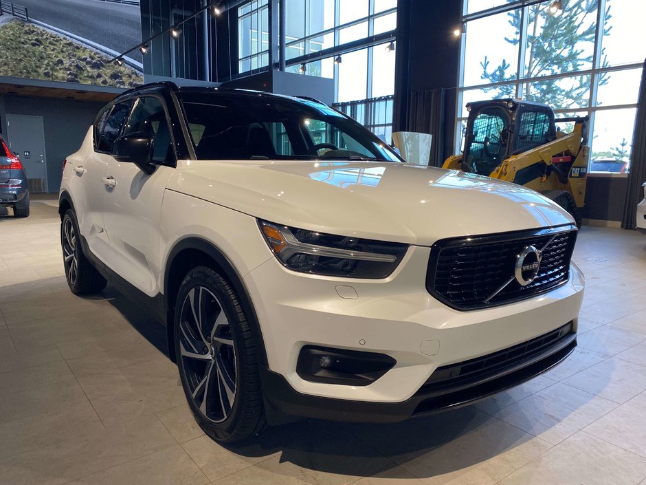 2022 Volvo XC40 T5 AWD R-Design-6