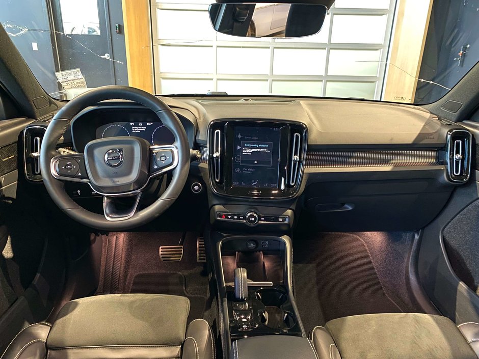 2022 Volvo XC40 T5 AWD R-Design-10