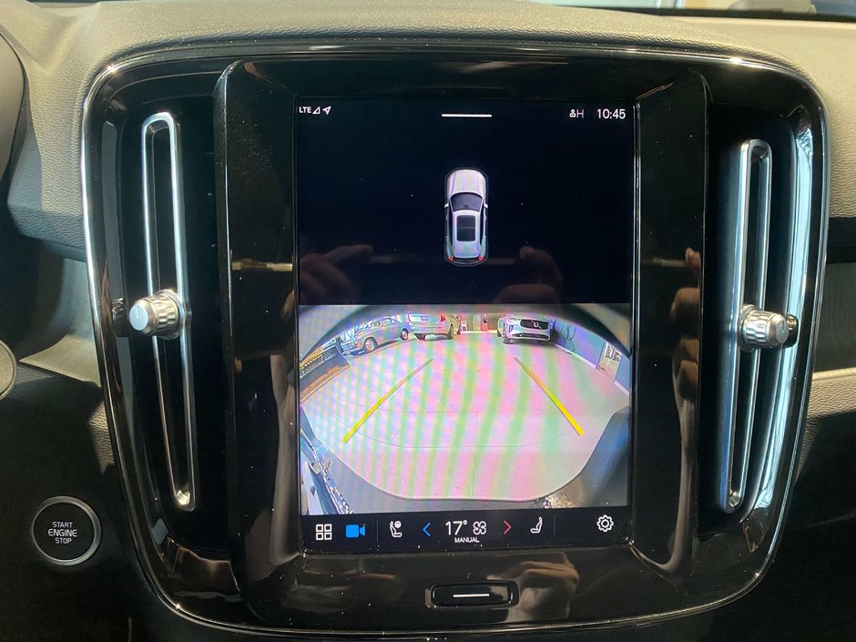 2023 Volvo XC40 B5 AWD Ultimate - Bright-14
