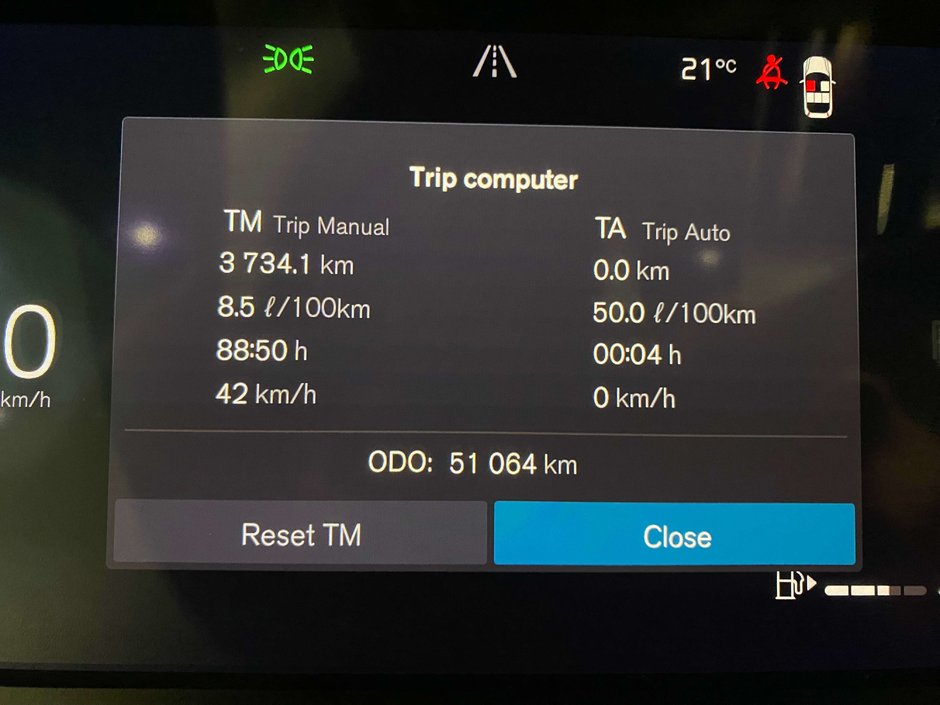 2023 Volvo XC40 B5 AWD Plus - Bright-15