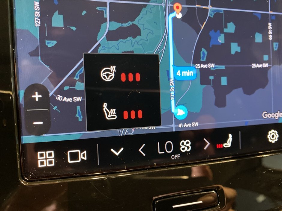 2025 Volvo XC40 B5 AWD Ultra Dark Theme-14