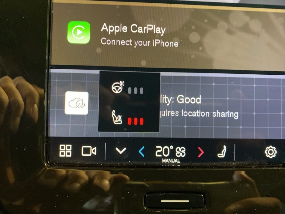 2025 Volvo XC40 B5 AWD Plus Dark Theme-14