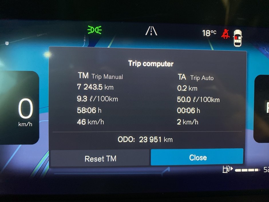 2025 Volvo XC40 B5 AWD Core Bright Theme-14