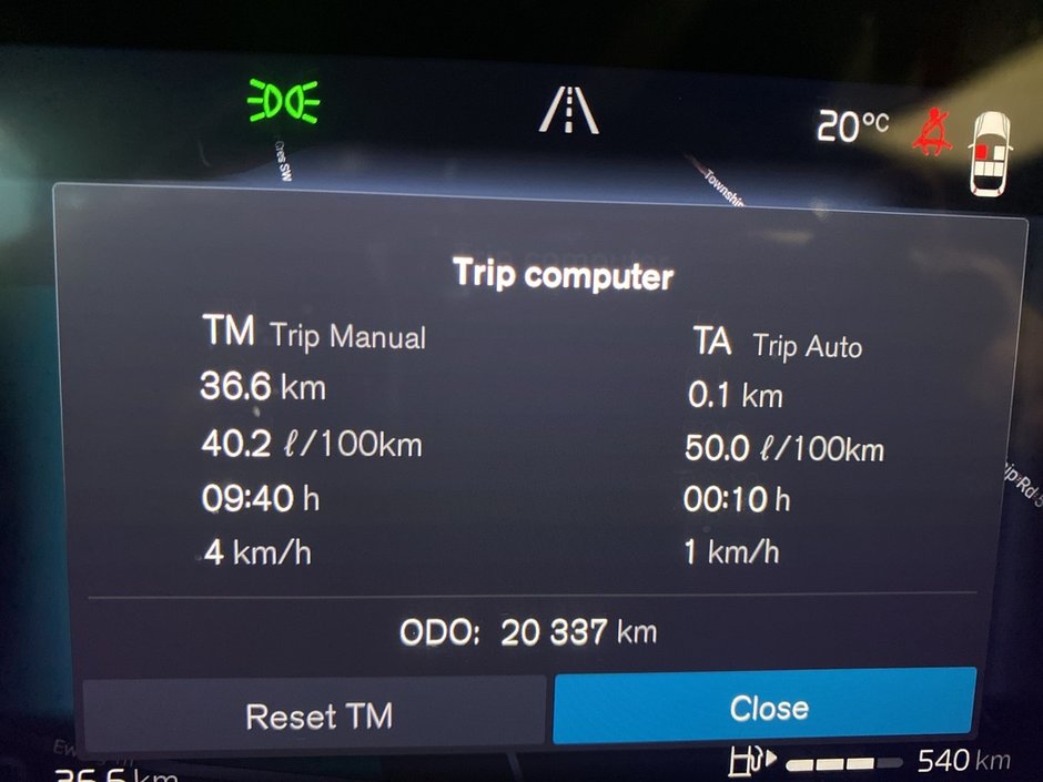 2025 Volvo XC40 B5 AWD Plus Dark Theme-15