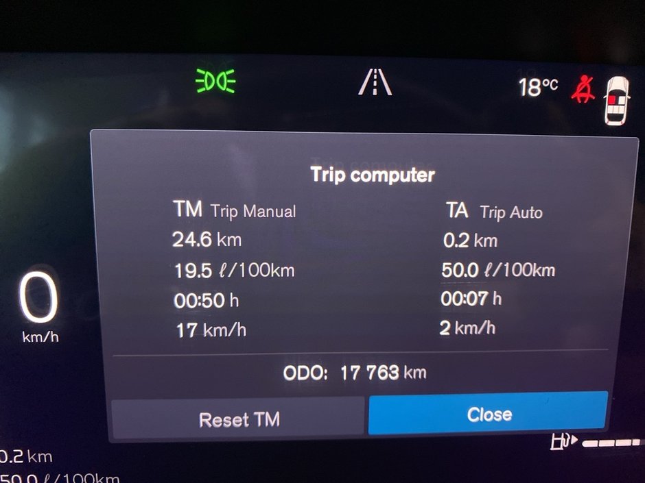 2025 Volvo XC40 B5 AWD Core Bright Theme-15