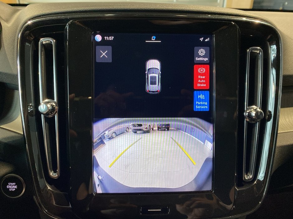 2025 Volvo XC40 B5 AWD Core Bright Theme-14